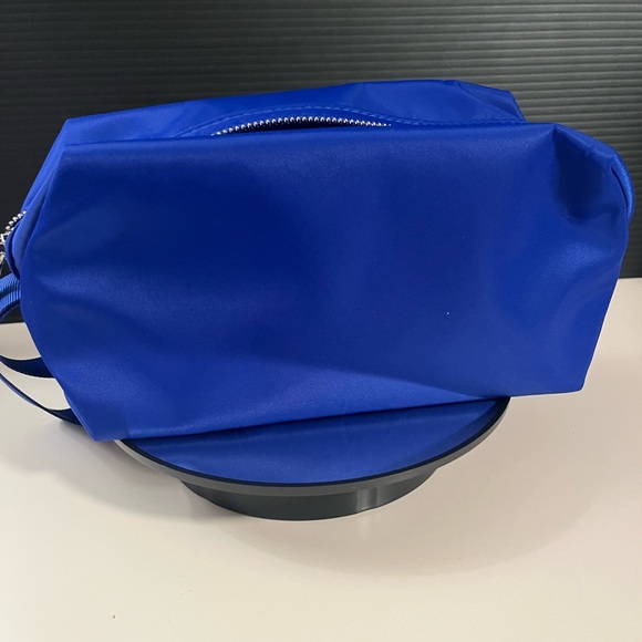 Burberry travel pouch new - Picture 3 of 9